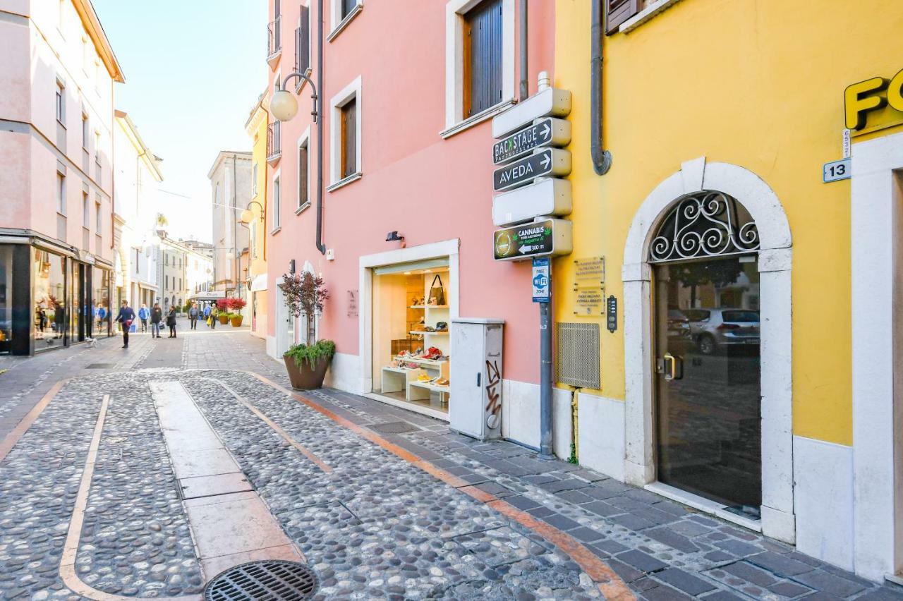 Desenzanoloft La Mia Favorita Leilighet Desenzano del Garda Eksteriør bilde